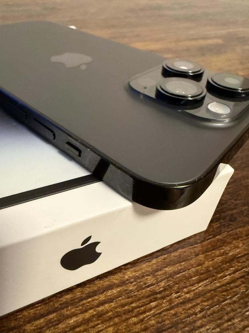 Apple iPhone 14 Pro 256GBスペースブラックSIMフリー