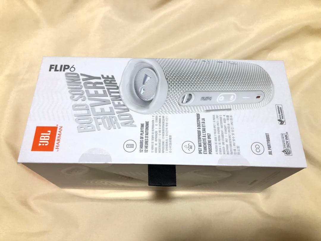 新品未開封　JBLFLIP6 ポータブル Bluetooth スピーカー 白