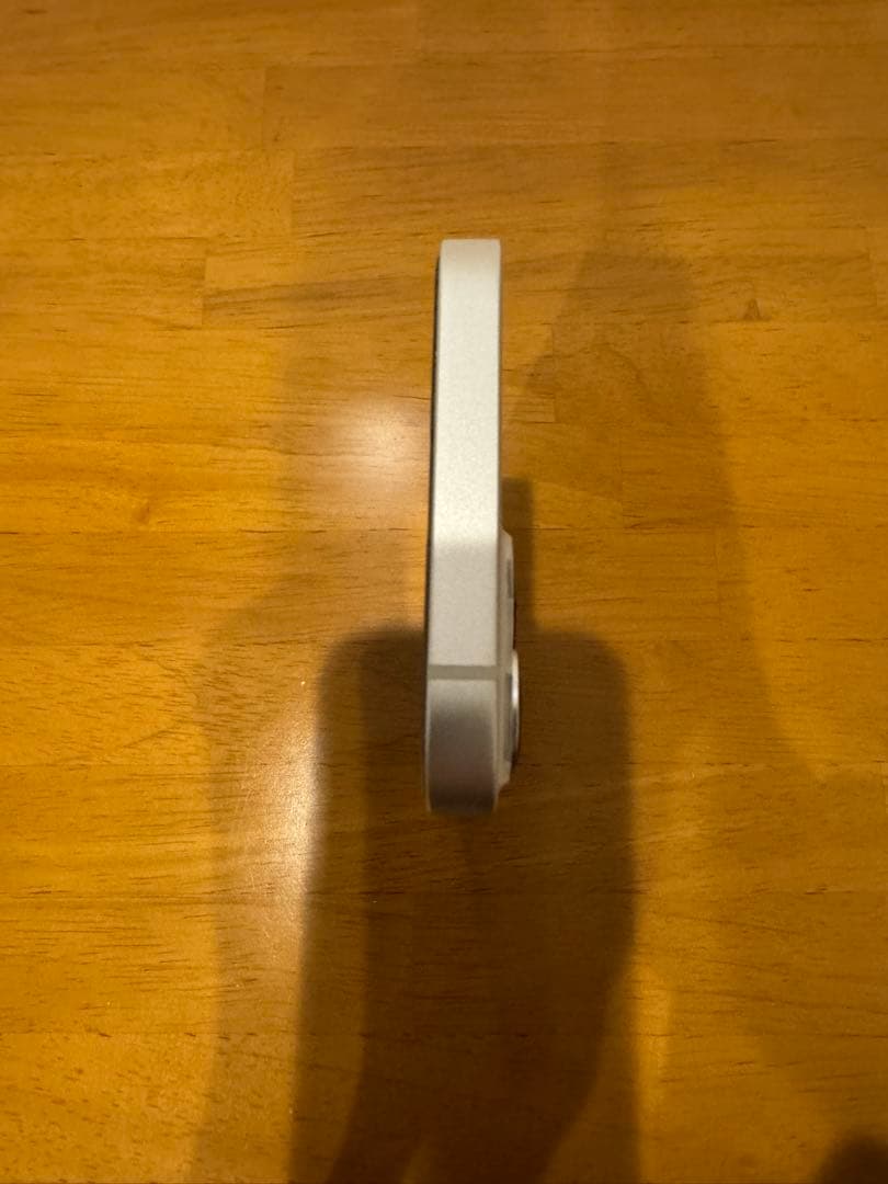 Apple iPhone13 スターライト 128GB 純正シリコンケース付き