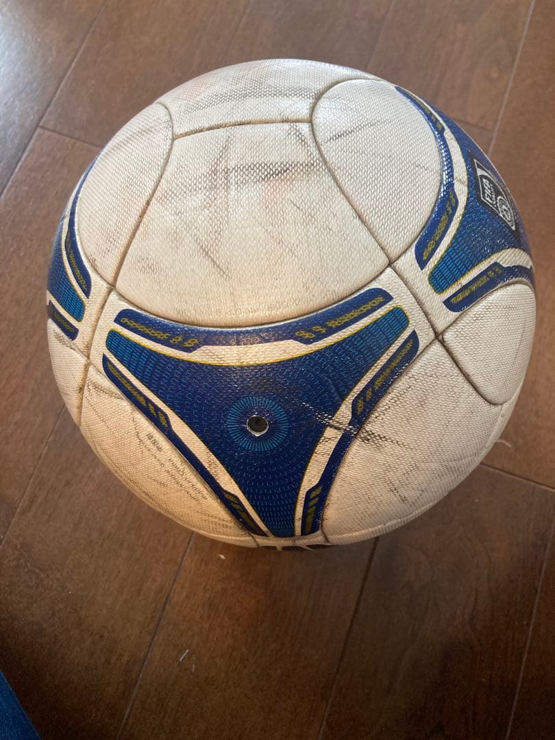 adidas TANGO12 サッカーボール　Jリーグ公式球　5号