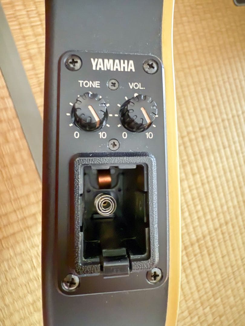 美品【希少廃盤】Yamaha APXT-1A エレアコ 光で色変わる 旅行サイズ
