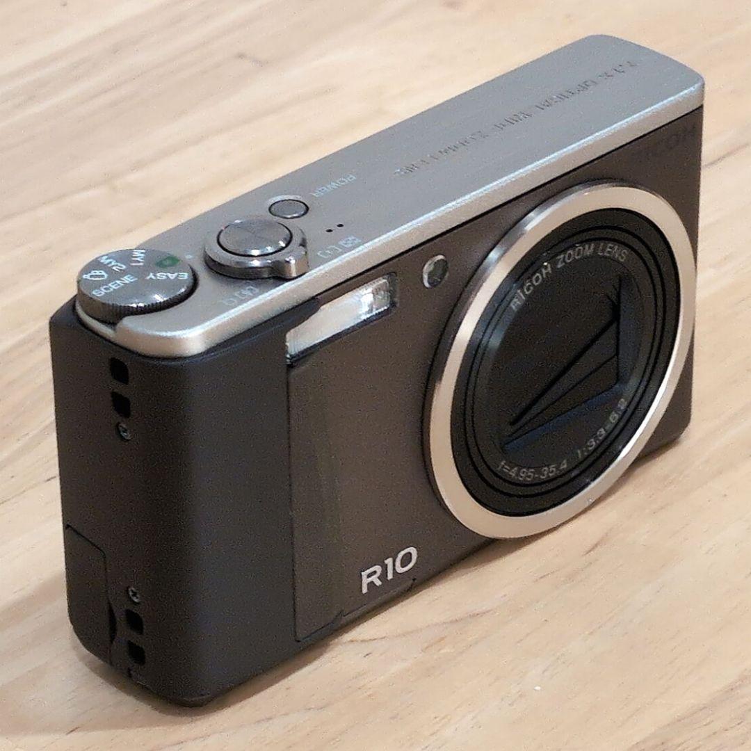 RICOH R10 / 純正充電器 ・ 純正バッテリー