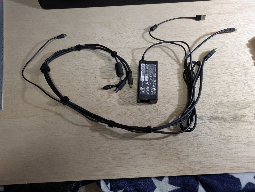 Wacom Cintiq 22 大型液晶タブレット 本体 左手デバイス セット