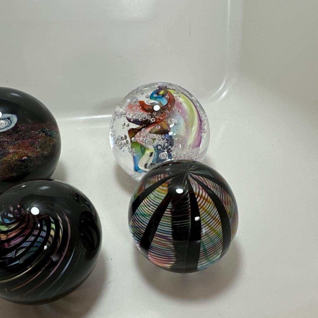 出展作品　セカイ星展　戸田晶子 オブジェ　宮崎英彦　ガラス玉　ルナレインボー