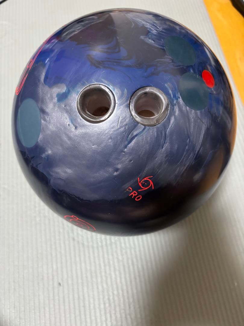 STORM ION ボウリングボール　14ポンド