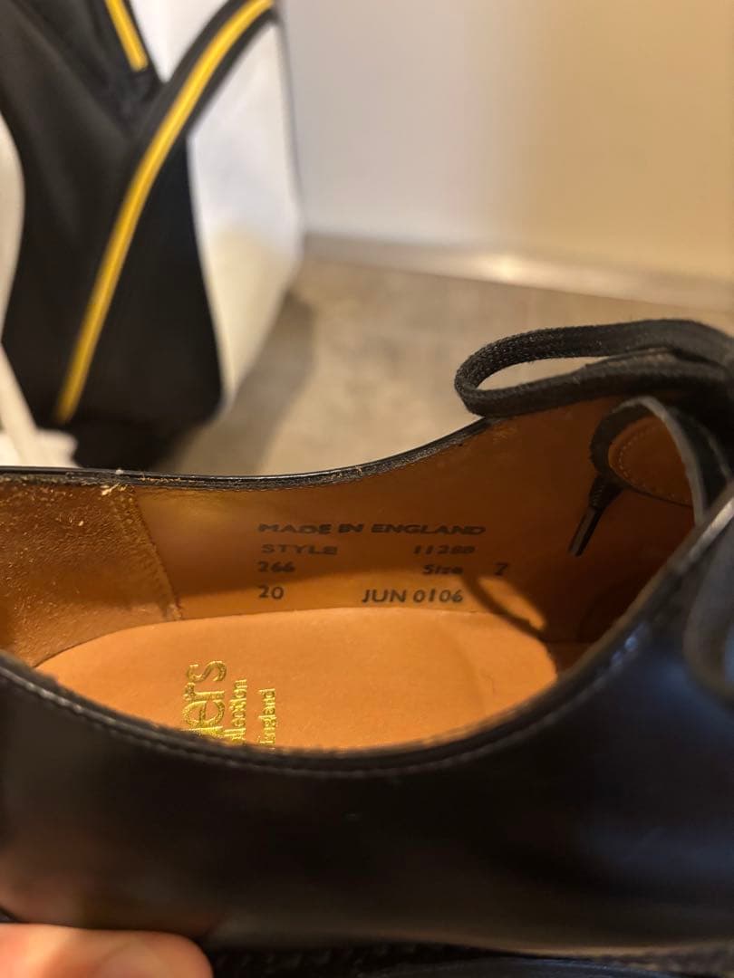 黒 レザー レースアップシューズ