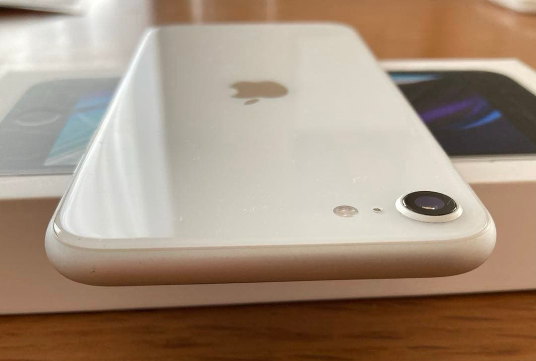iPhone SE2 64GB 美品 24時間以内発送