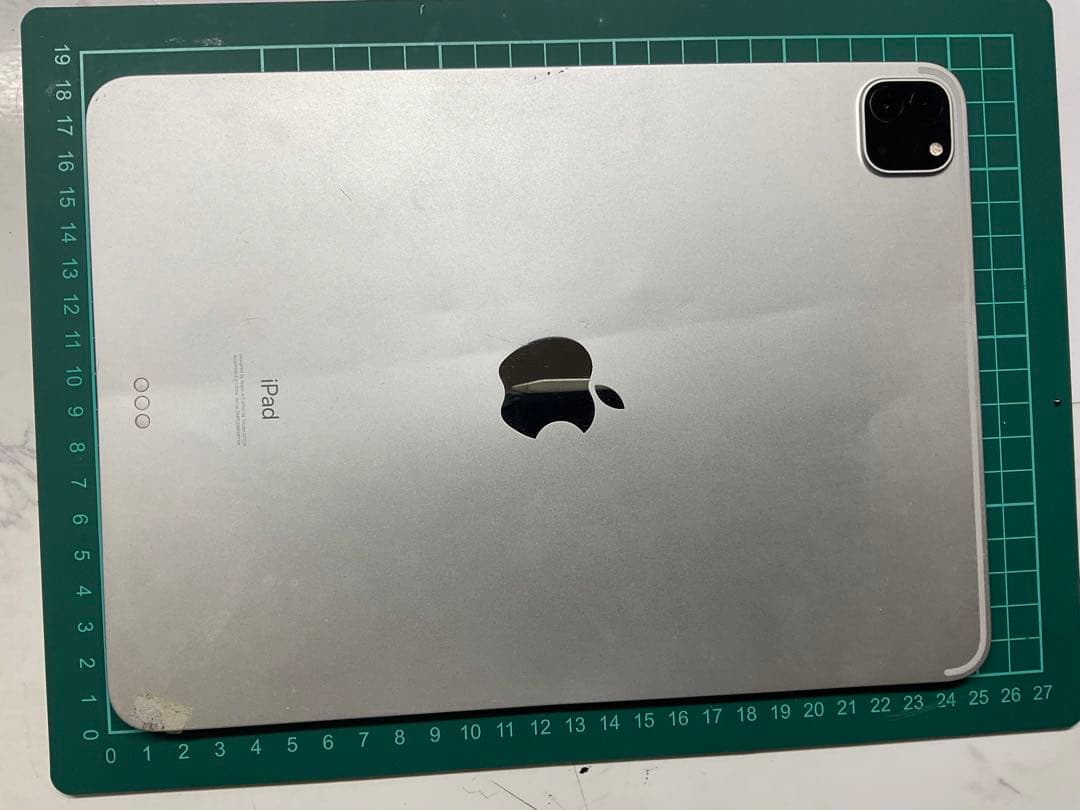(くりずん ）Apple iPad本体 内部構造