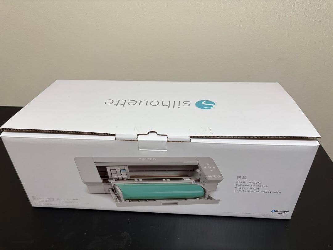 カッティングステッカー作成　シルエットカメオ4 本体とロール5本