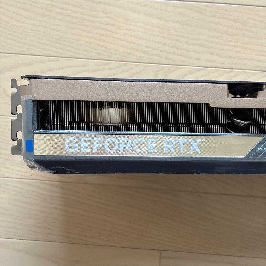 グラフィックボード　グラボ 5090 ヒートシンク　ファン　など