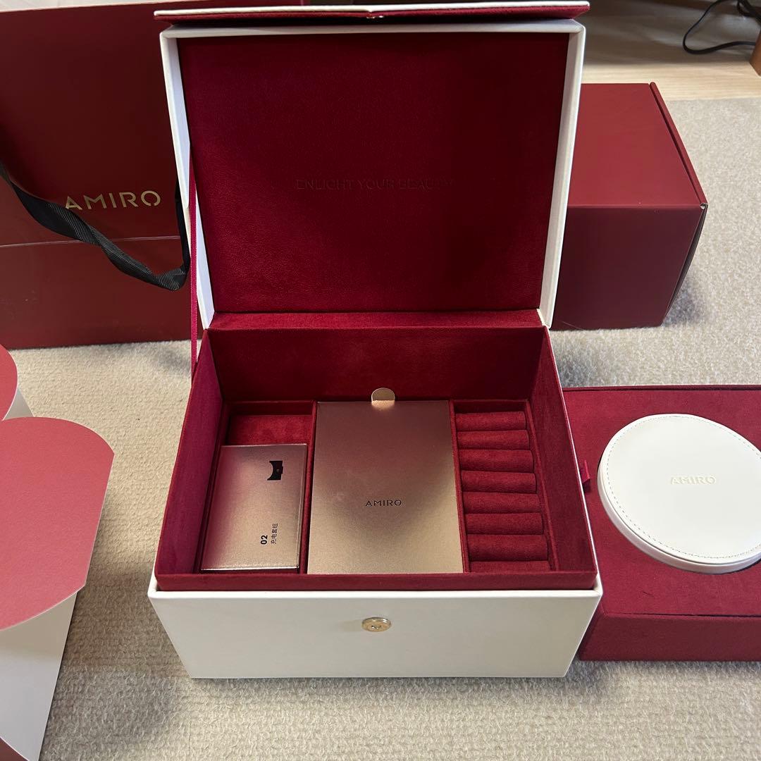値下げ！AMIRO ギフトボックス 美顔器 肌引き締め リフトケア 美肌