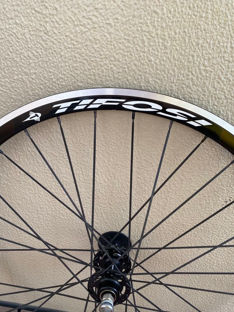 ピスト　ホイール　TIFOSI