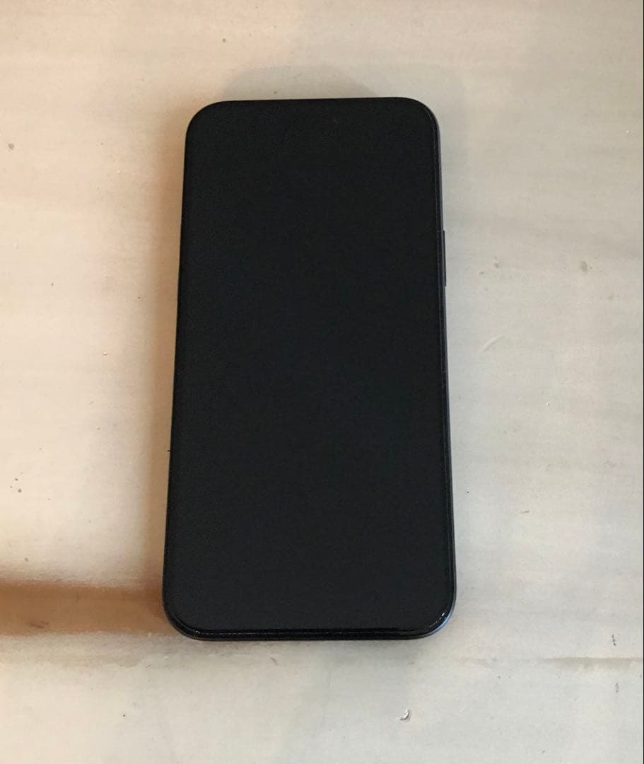 iPhone15 Plus 128GB ブラック　新品ガラスフィルム３枚付