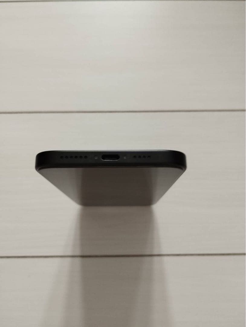 iPhone15 Plus 128GB ブラック　新品ガラスフィルム３枚付