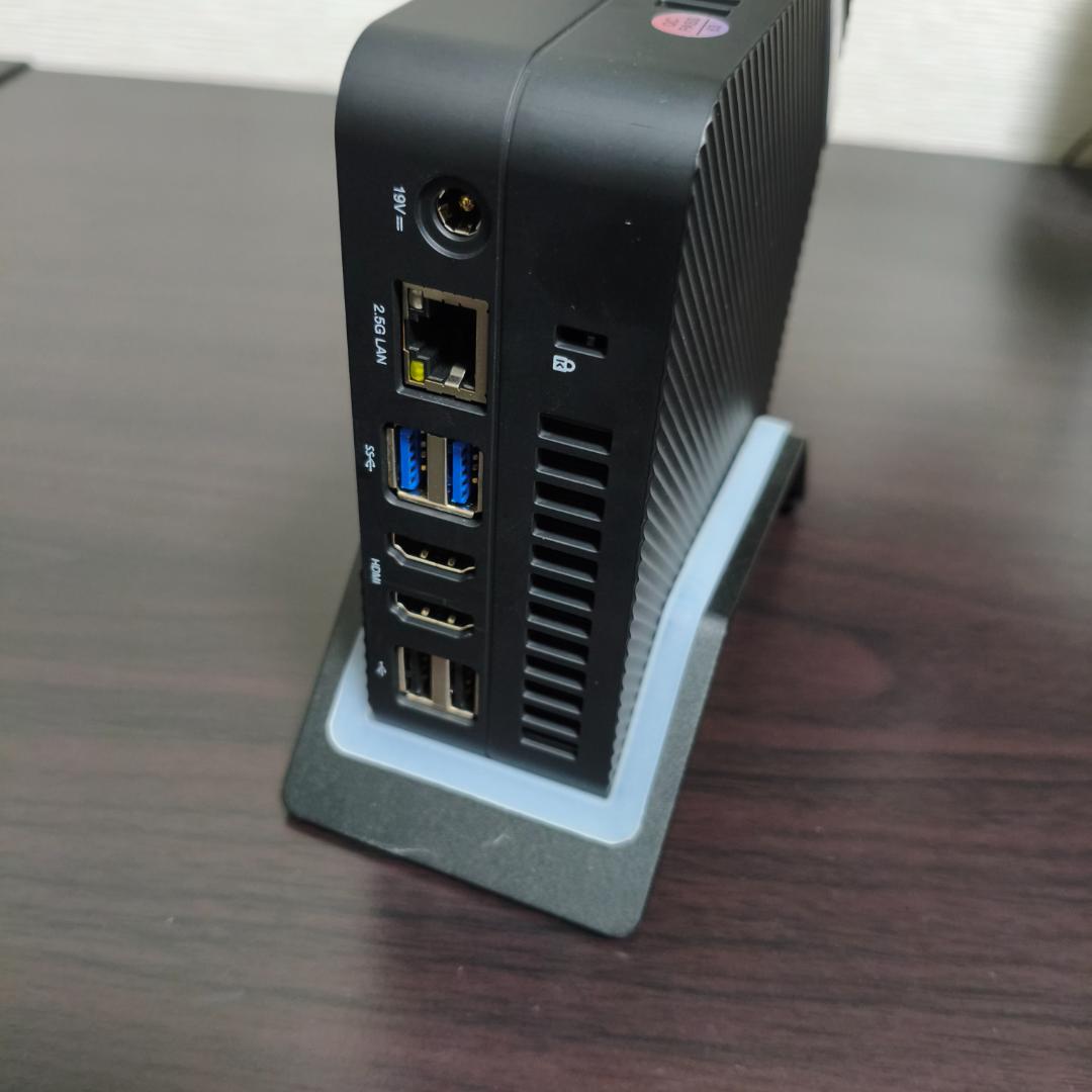 Minisforum UM480XT　ベアボーンモデル（ジャンク品扱い）