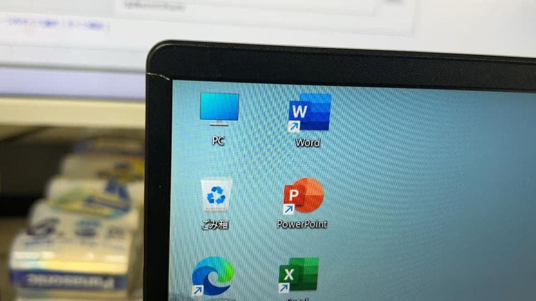 富士通ノートPC Windows11 i5-11世代 SSD office付き