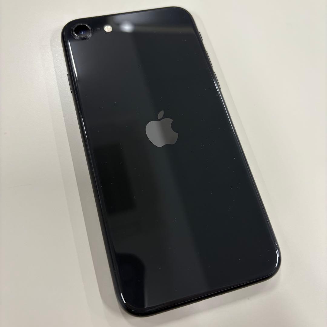 Apple iPhone SE 第二世代　128GB MHGT3J/A