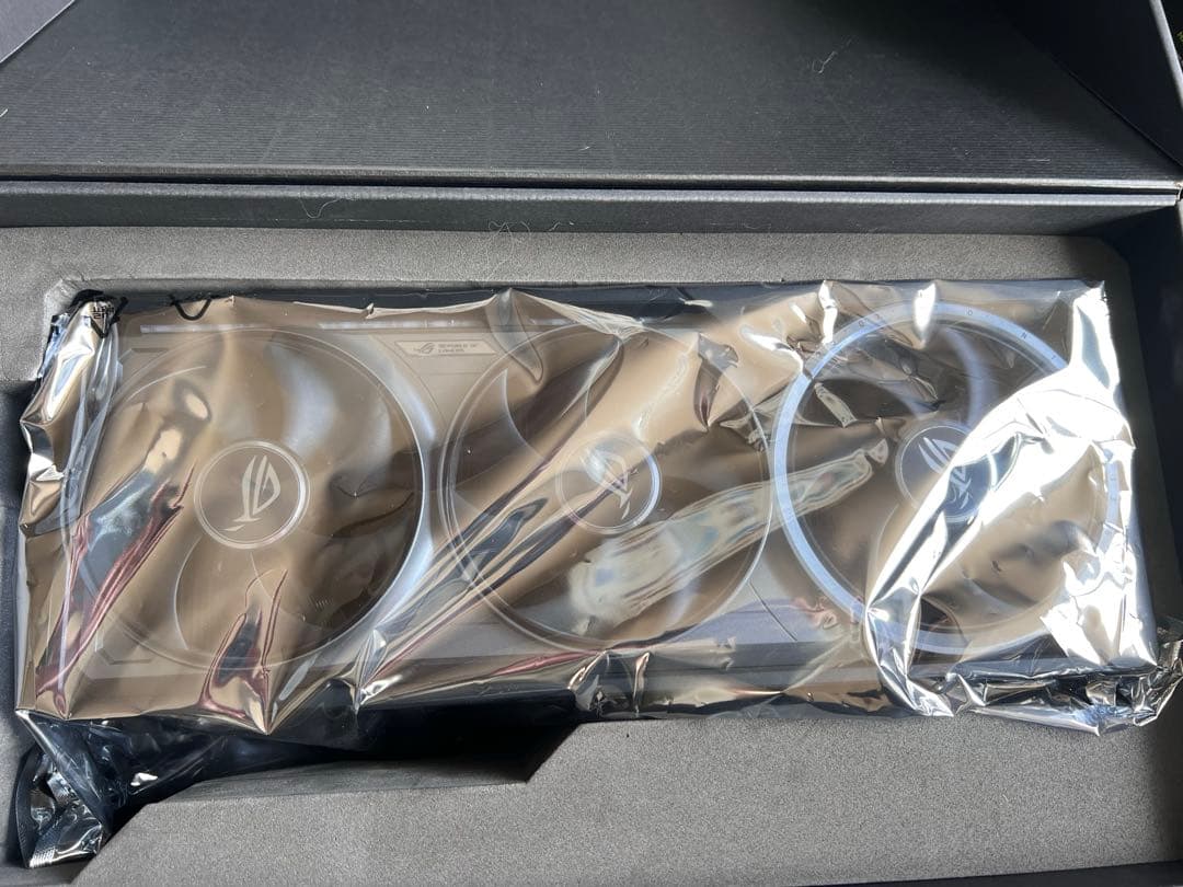 【中古】ASUS ROG ASTRAL RTX 5080 OC