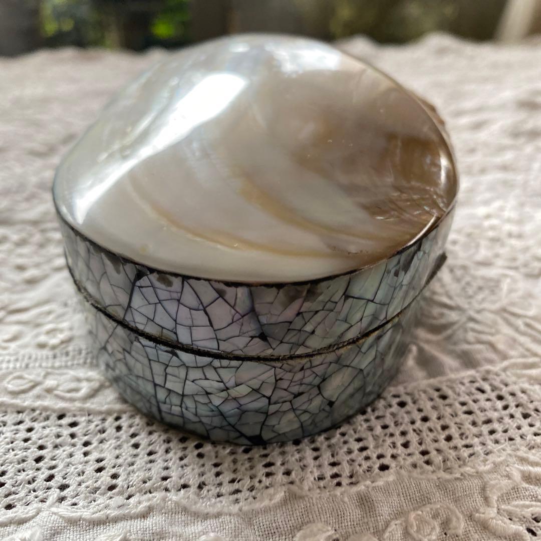 レア　螺鈿　宝石箱　小物入れ　置物　飾り物　綺麗　貝殻　キラキラ