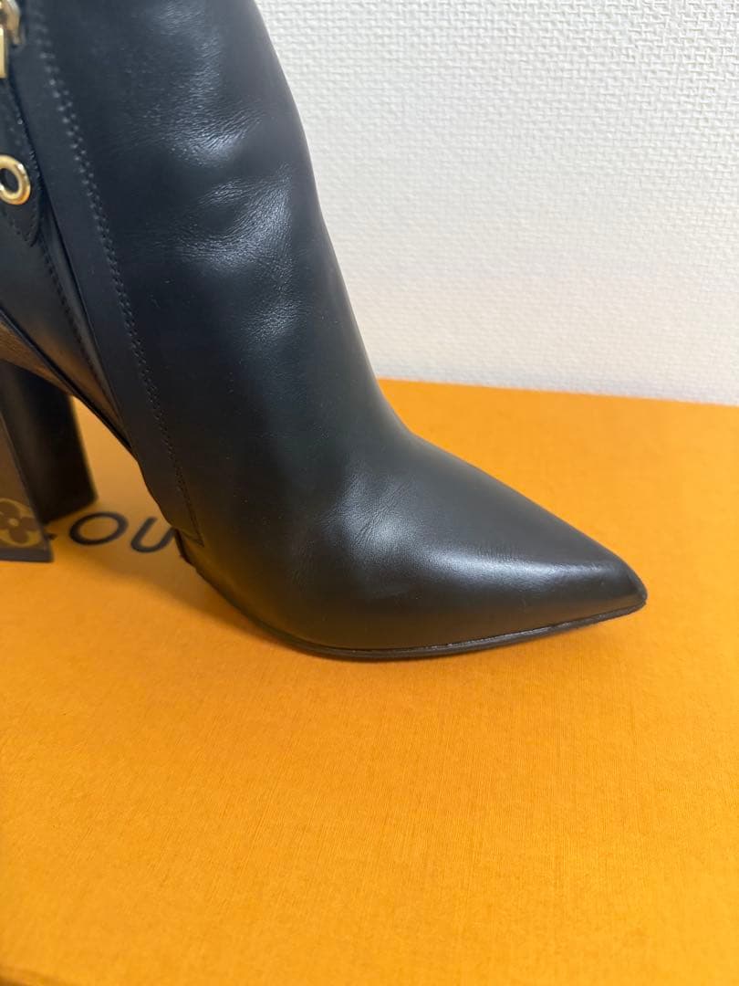 ルイヴィトン　ショートブーツ ポインテッドトゥ　モノグラム