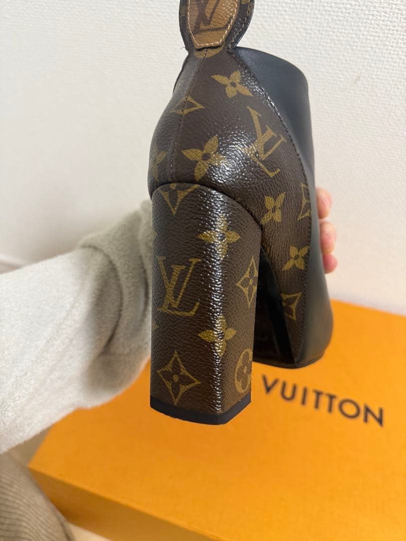 ルイヴィトン　ショートブーツ ポインテッドトゥ　モノグラム