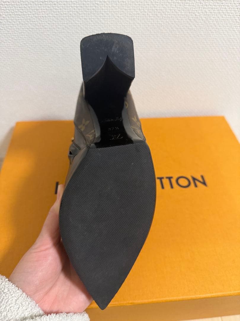 ルイヴィトン　ショートブーツ ポインテッドトゥ　モノグラム