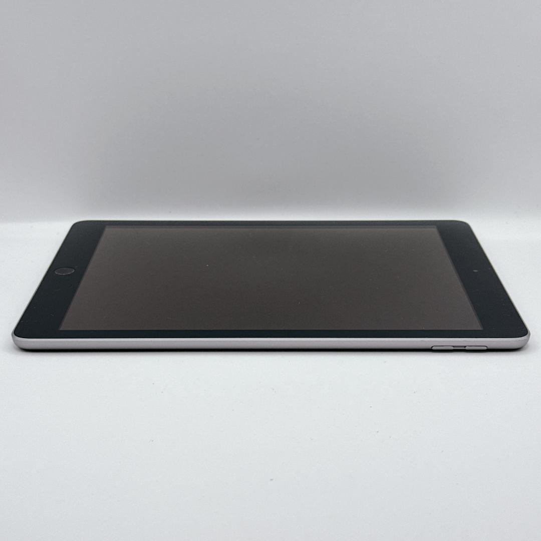 【美品】Apple iPad 第6世代 Wi-Fiモデル A1893 128GB