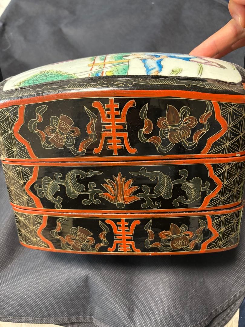 中国古美術品　清末民国時代　粉彩黒漆食匣　食盒 高さ約25cm