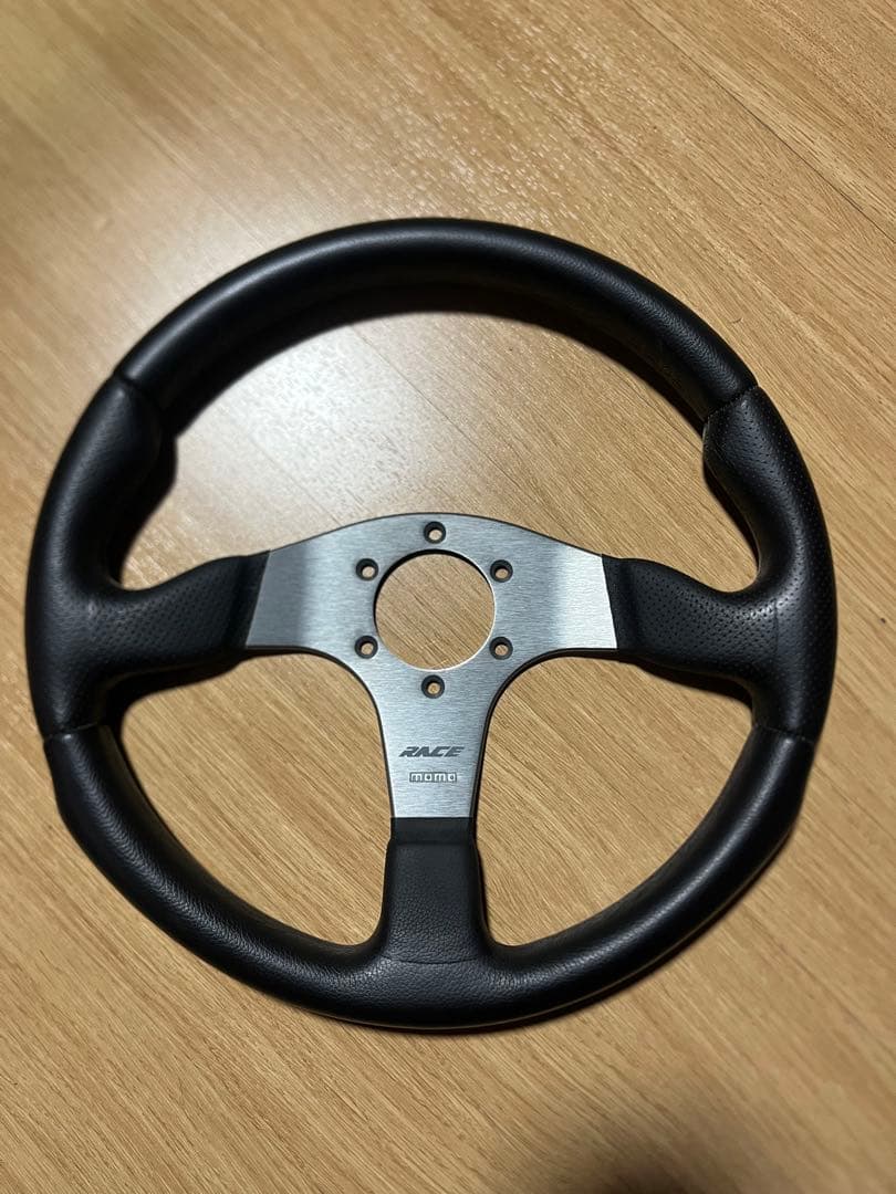 momo RACE ステアリング 本体とホーンボタン