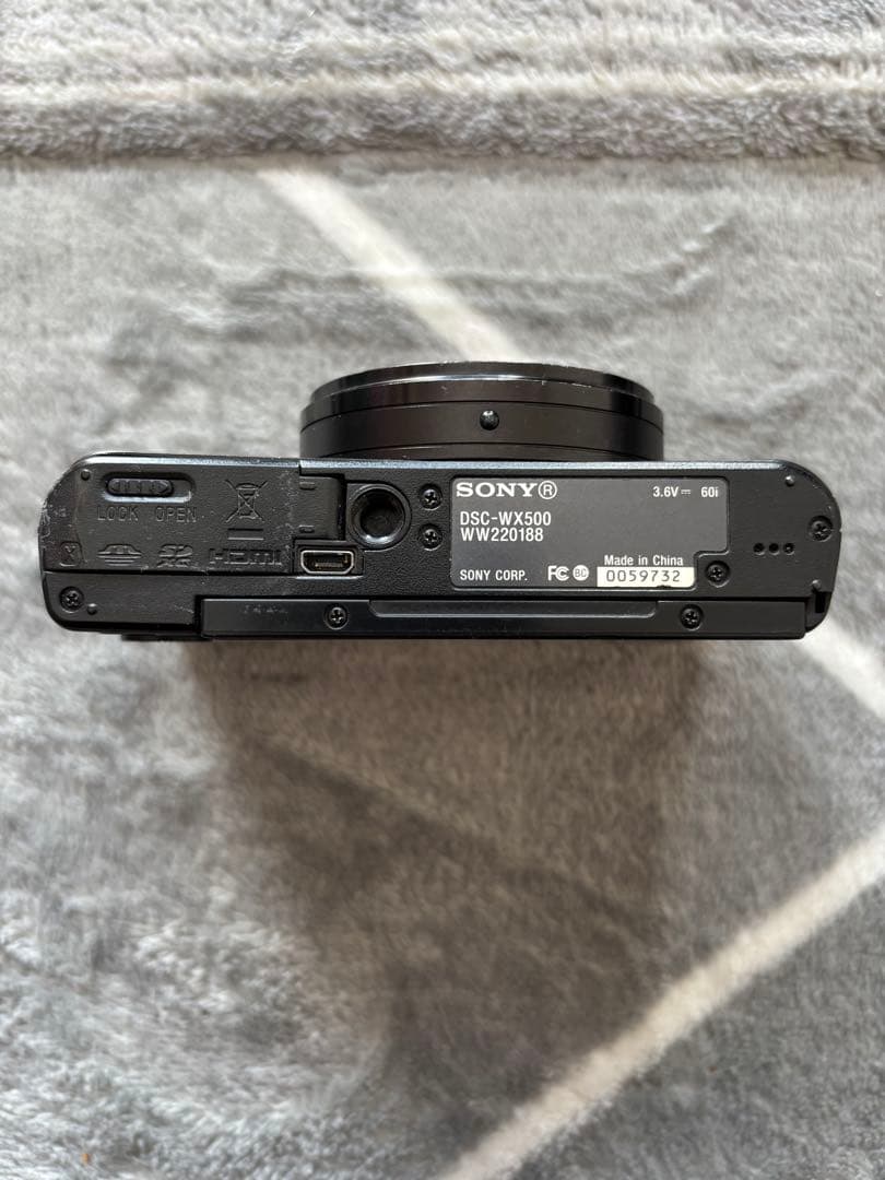 SONY ソニー　コンパクトデジタルカメラ DSC-WX500 ジャンク品