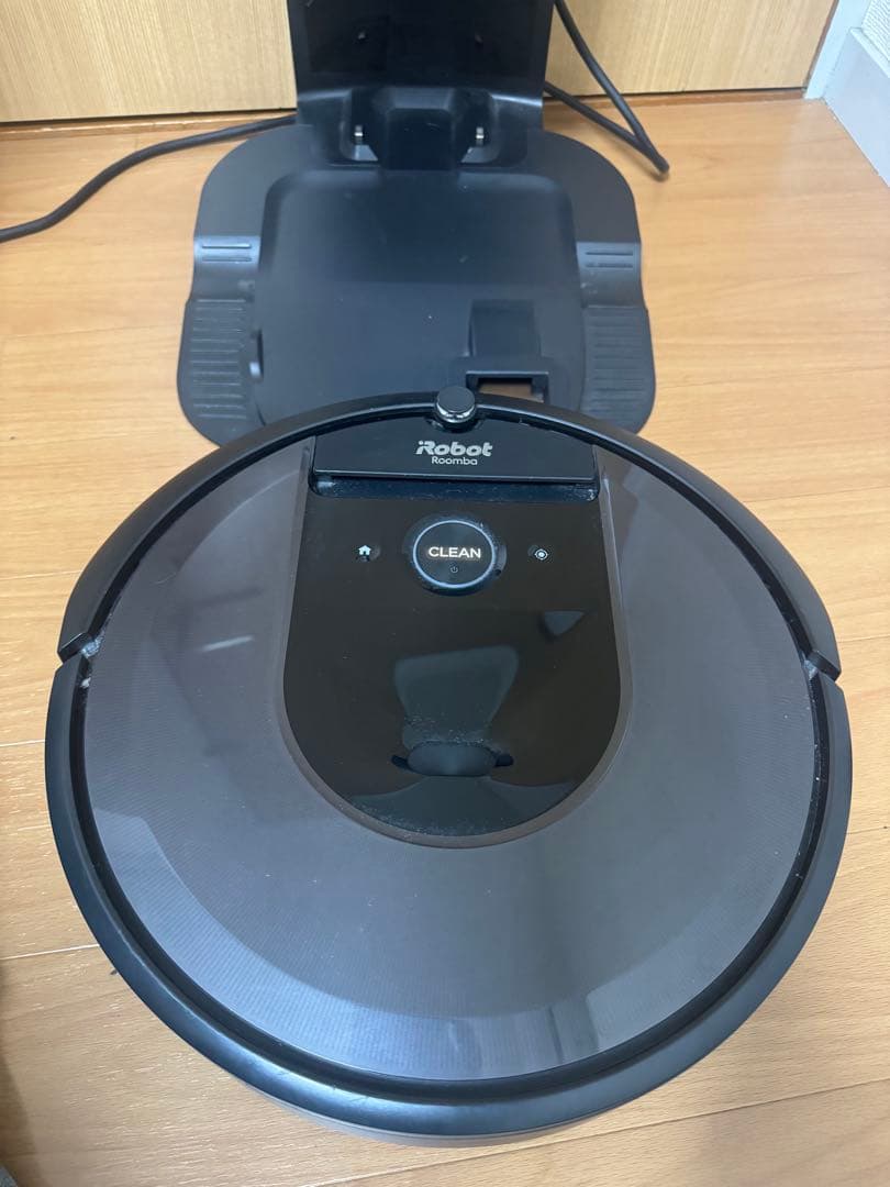 アイロボット　iRobot Roomba ルンバ　i7+ ロボット掃除機
