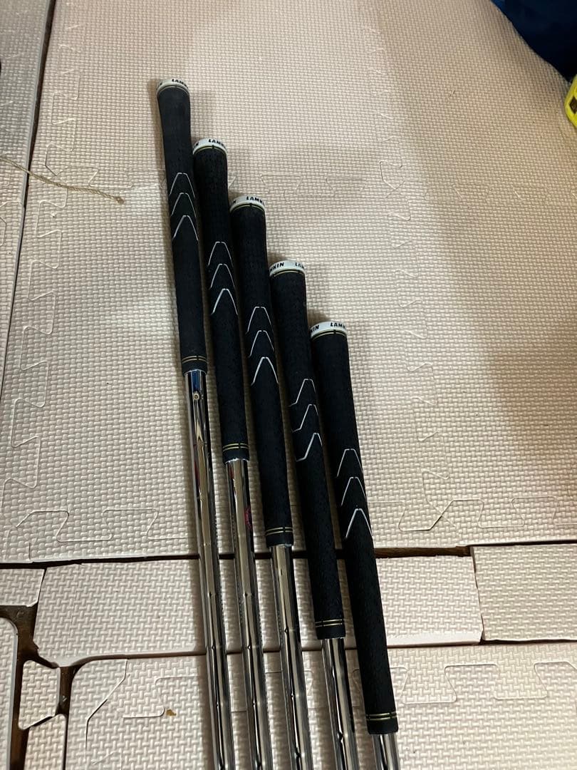 テーラーメイドステルスグローレアイアンセット