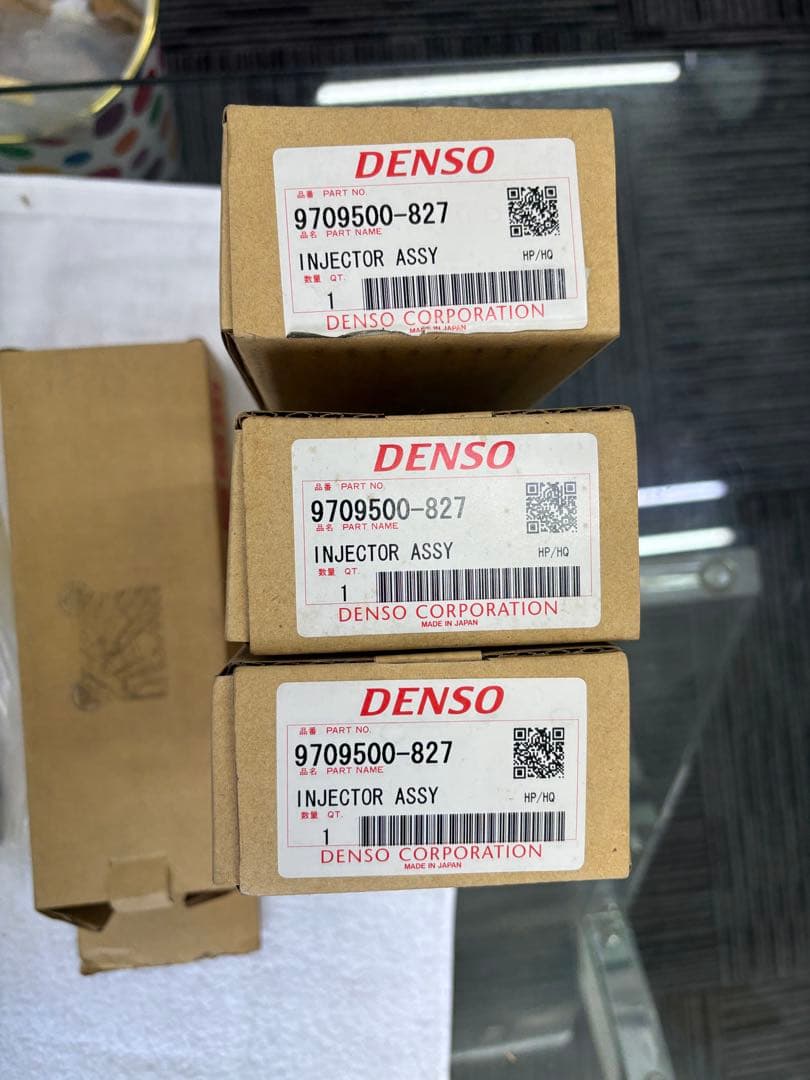 い*ご様 デンソー製のインジェクターアセンブリ