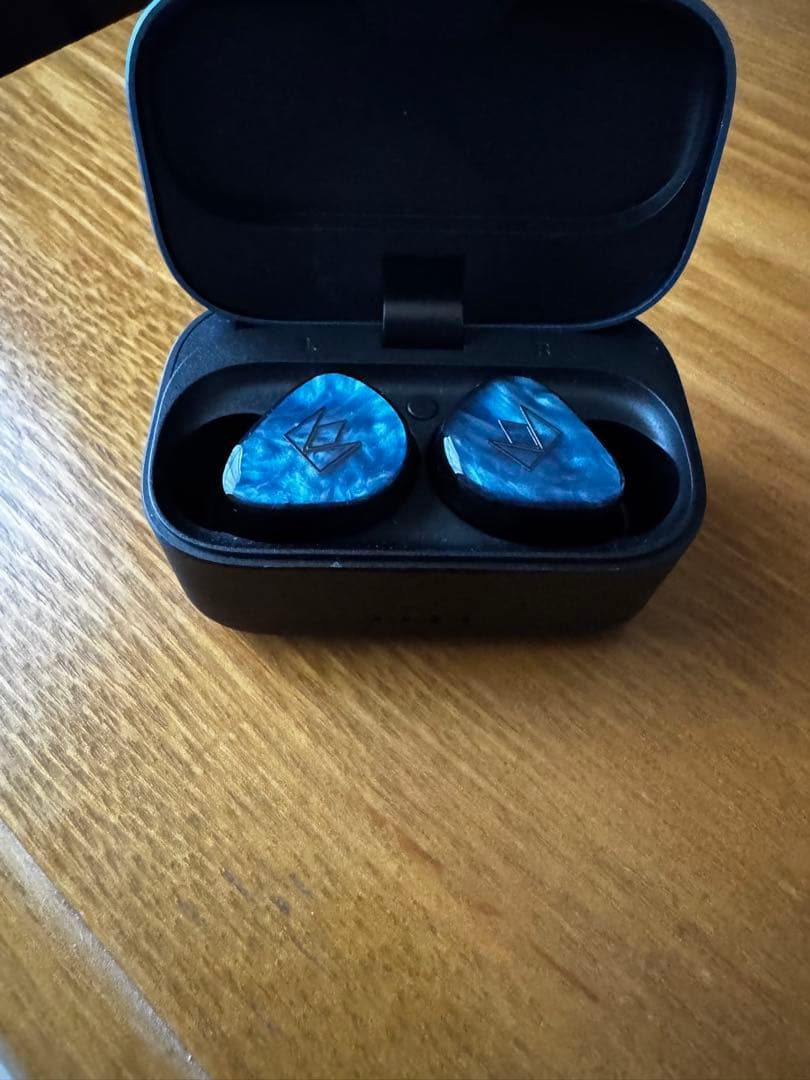 イヤホン Noble FoKus PRO