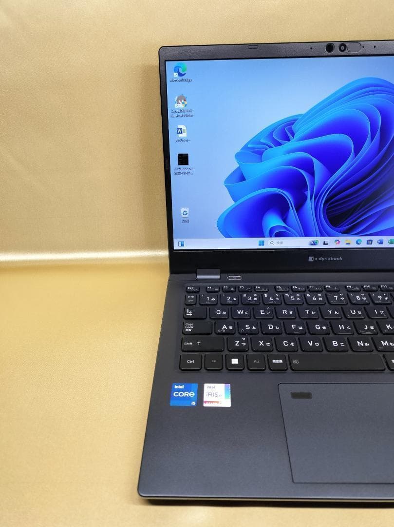 東芝　Dynabook G83/KW　高性能　2023年モデル(K-211)