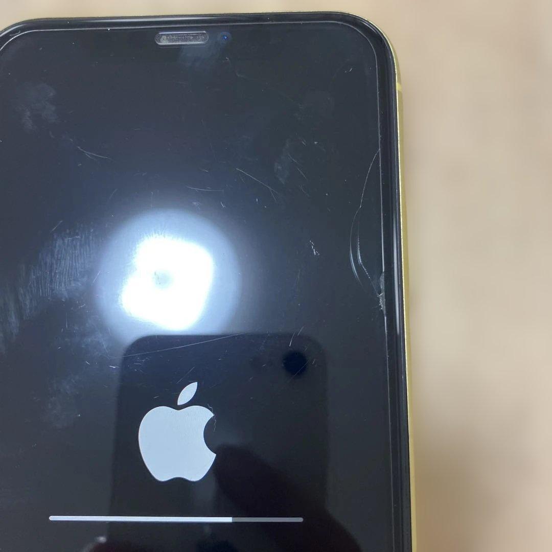 Apple iPhone 11 128GB イエロー　【初期化済み】　箱無し