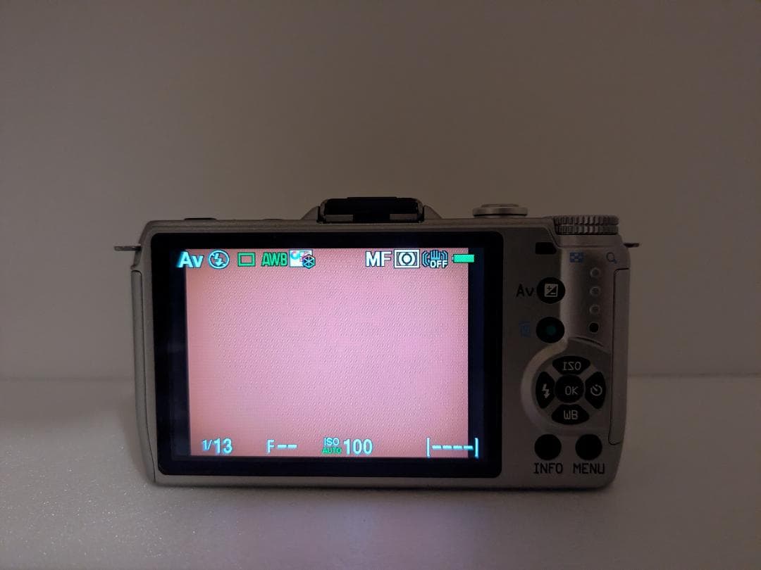 【良品】ペンタックス PENTAX Q10 ボディ シルバー 完動品 #353a