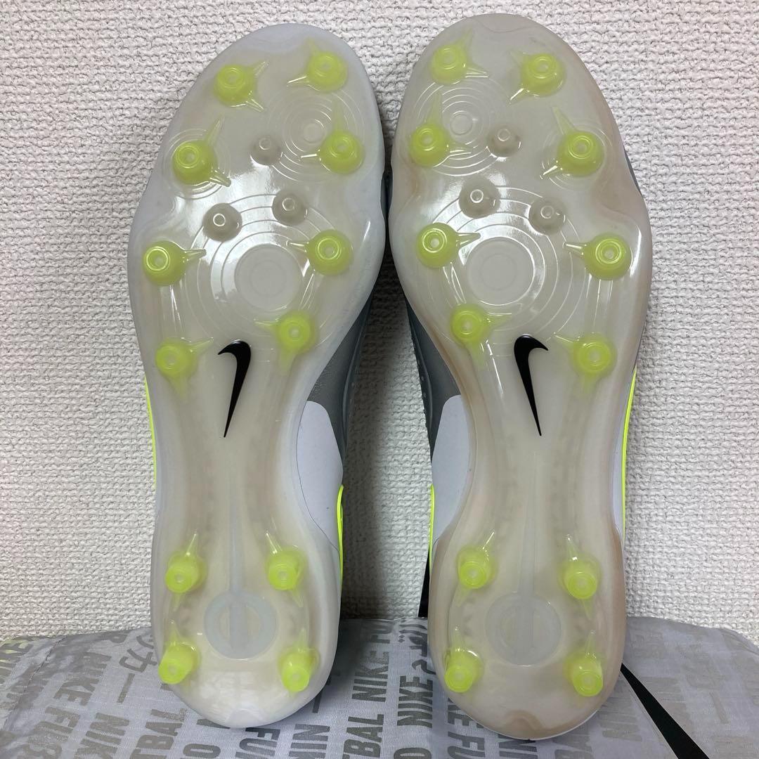 NIKE ティエンポレジェンド10エリート AG-PRO 26.5㎝ 人工芝　銀
