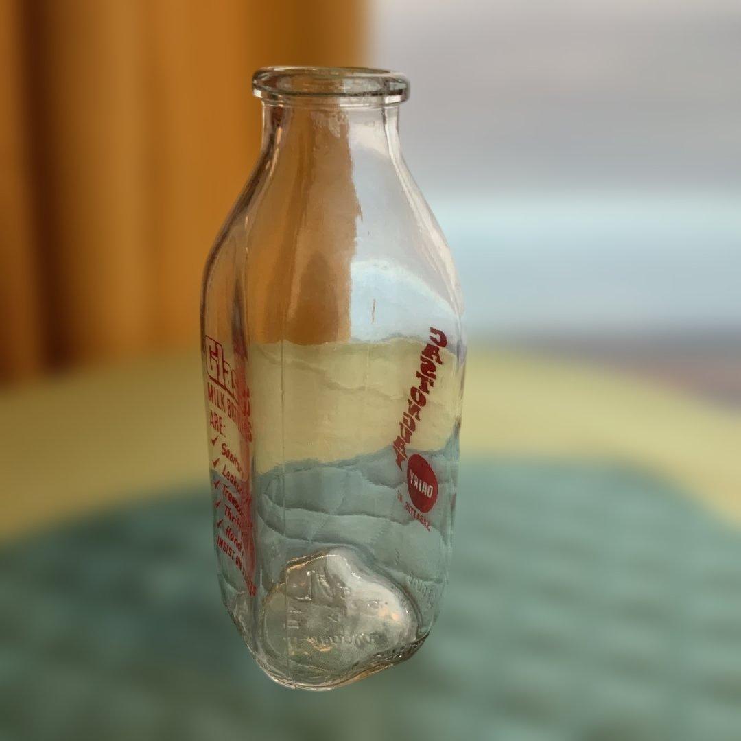 ヴィンテージ　ミルク　グラス　ボトル　milk glass