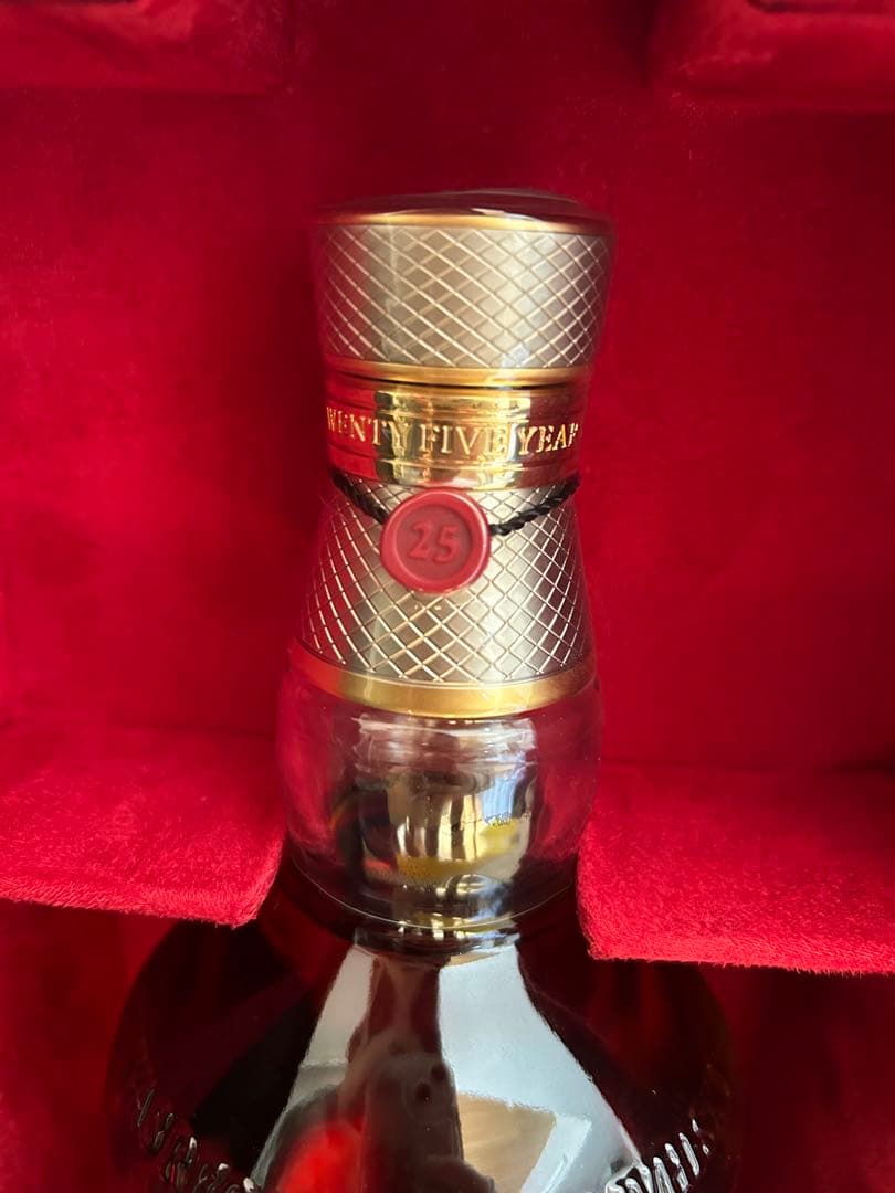 CHIVAS REGAL 25年 ブレンデッドスコッチウイスキー