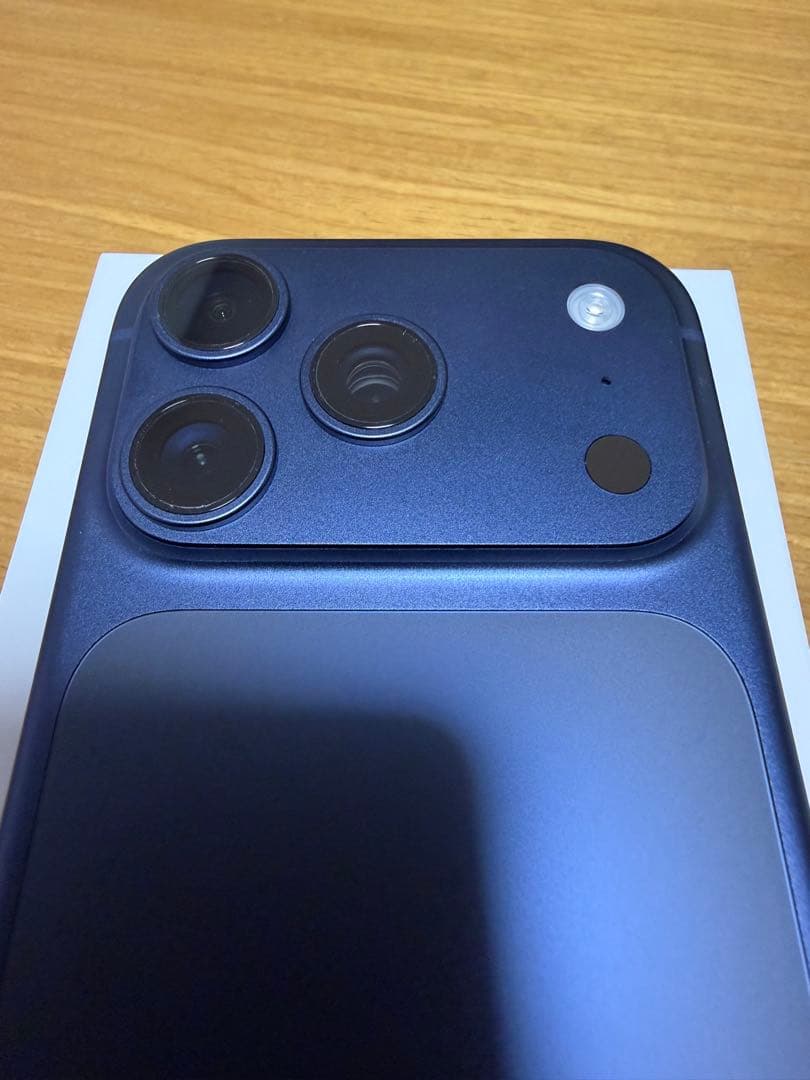 iPhone17pro 256GB ディープブルー✳︎未使用に近い✳︎明日発送