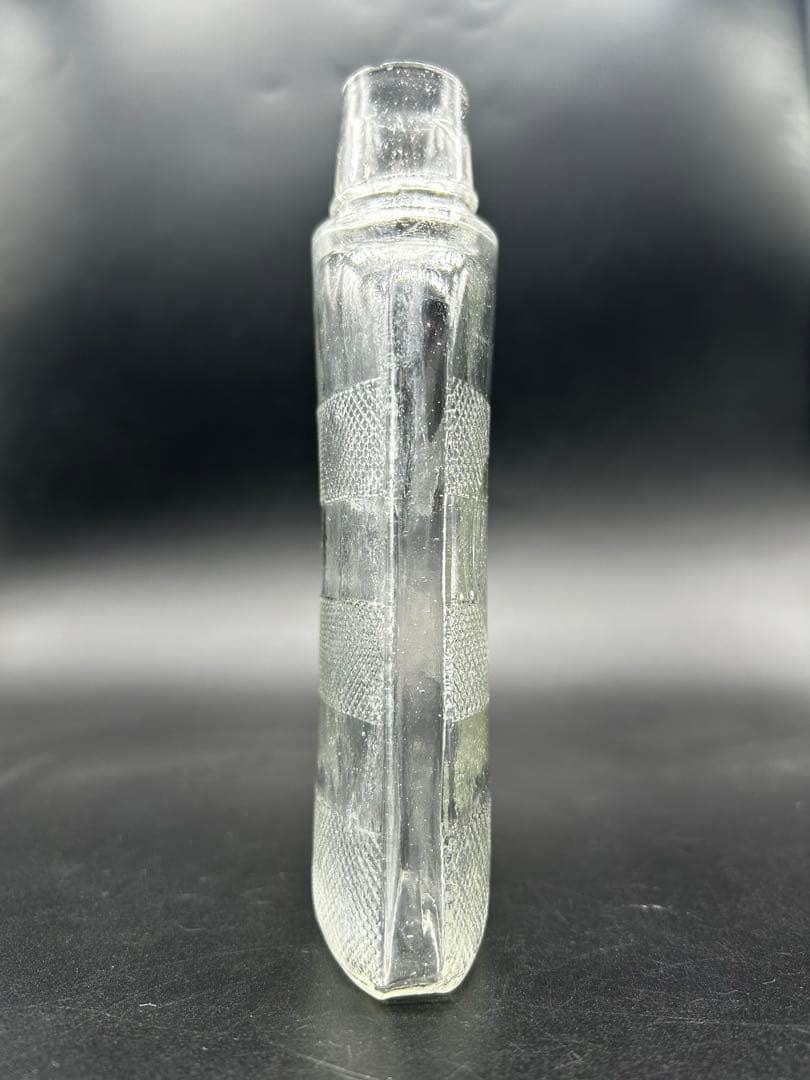 ハート模様　金平糖瓶　レトロ瓶　ガラス