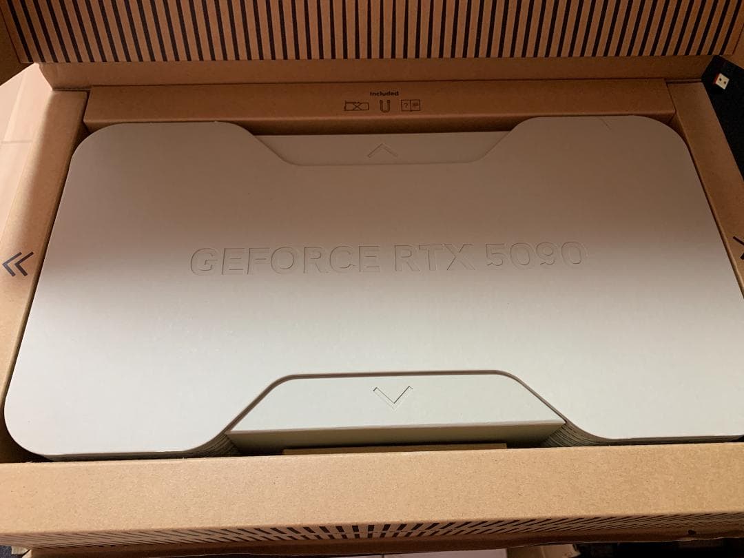 岩*田様 NVIDIA RTX 5090 Founders Editon
