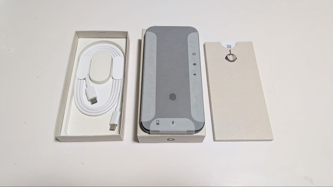 新品未使用 Google pixel9a 128GB Obsidian ケース付