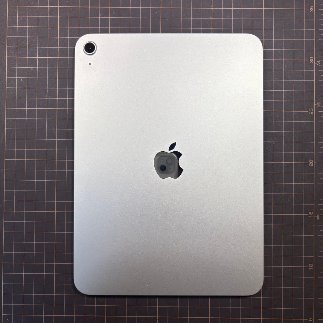 【箱・充電ケーブル付き‼️】Apple iPad (第11世代) シルバー