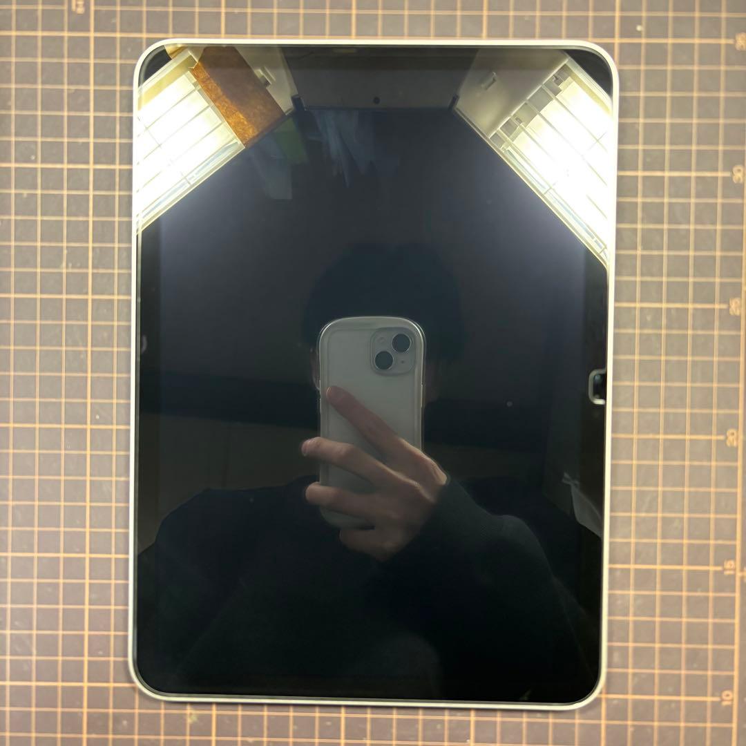 【箱・充電ケーブル付き‼️】Apple iPad (第11世代) シルバー