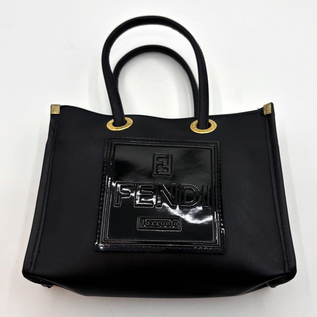 【美品】フェンディ ハンドバッグ ラバー ゴールド金具 ブラック