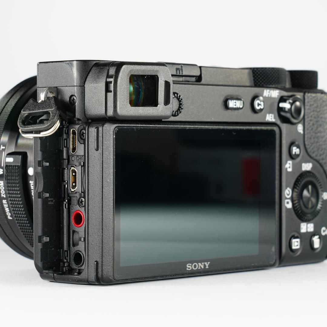 α6400より2倍長持ち&ブレない SONY α6600 ミラーレス