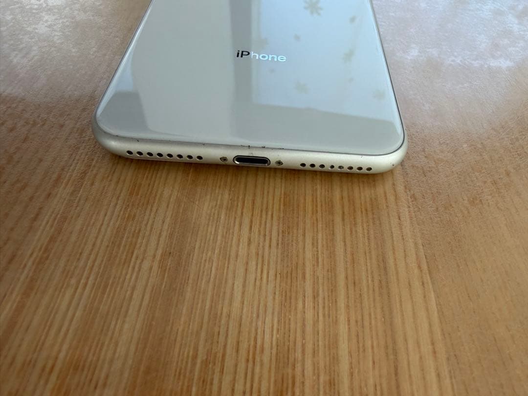 iPhone 8 Plus 美品　バッテリー100%