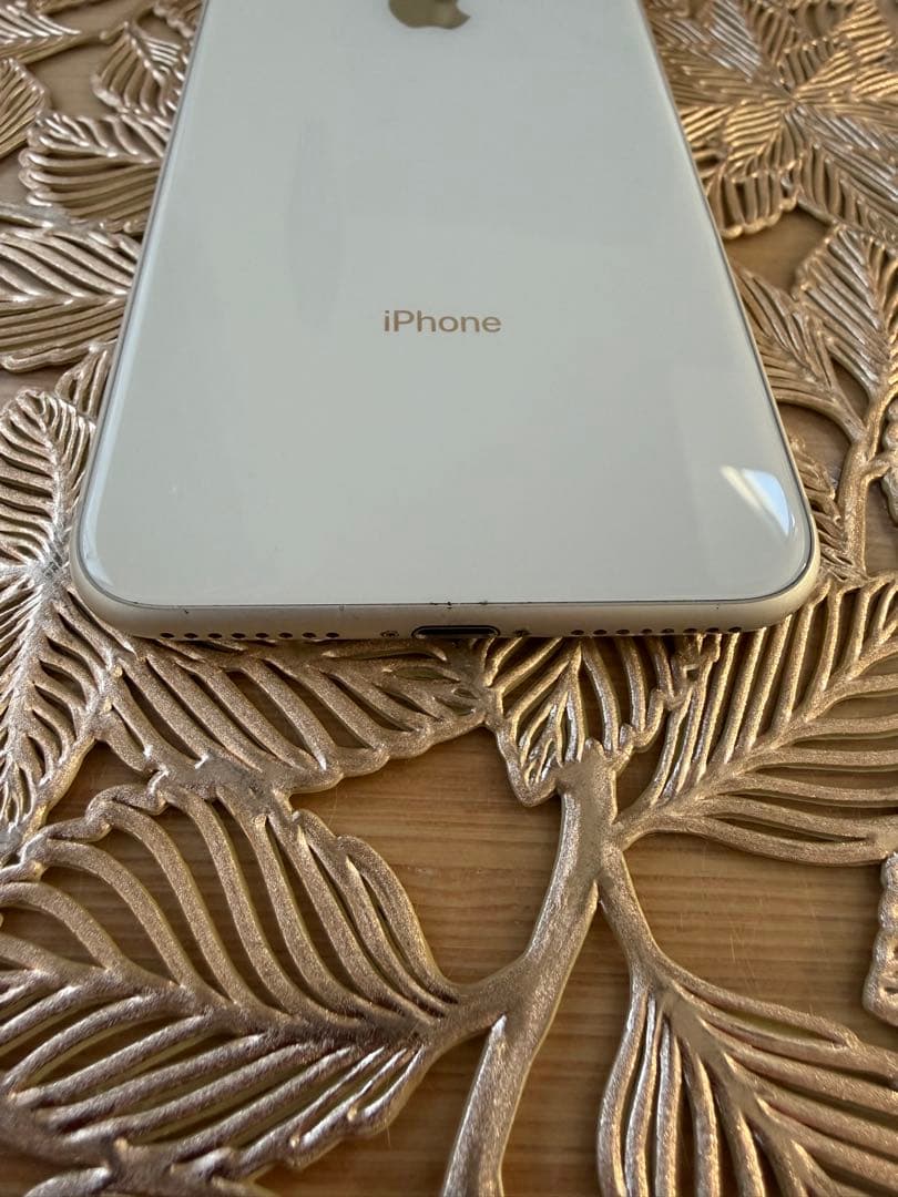 iPhone 8 Plus 美品　バッテリー100%